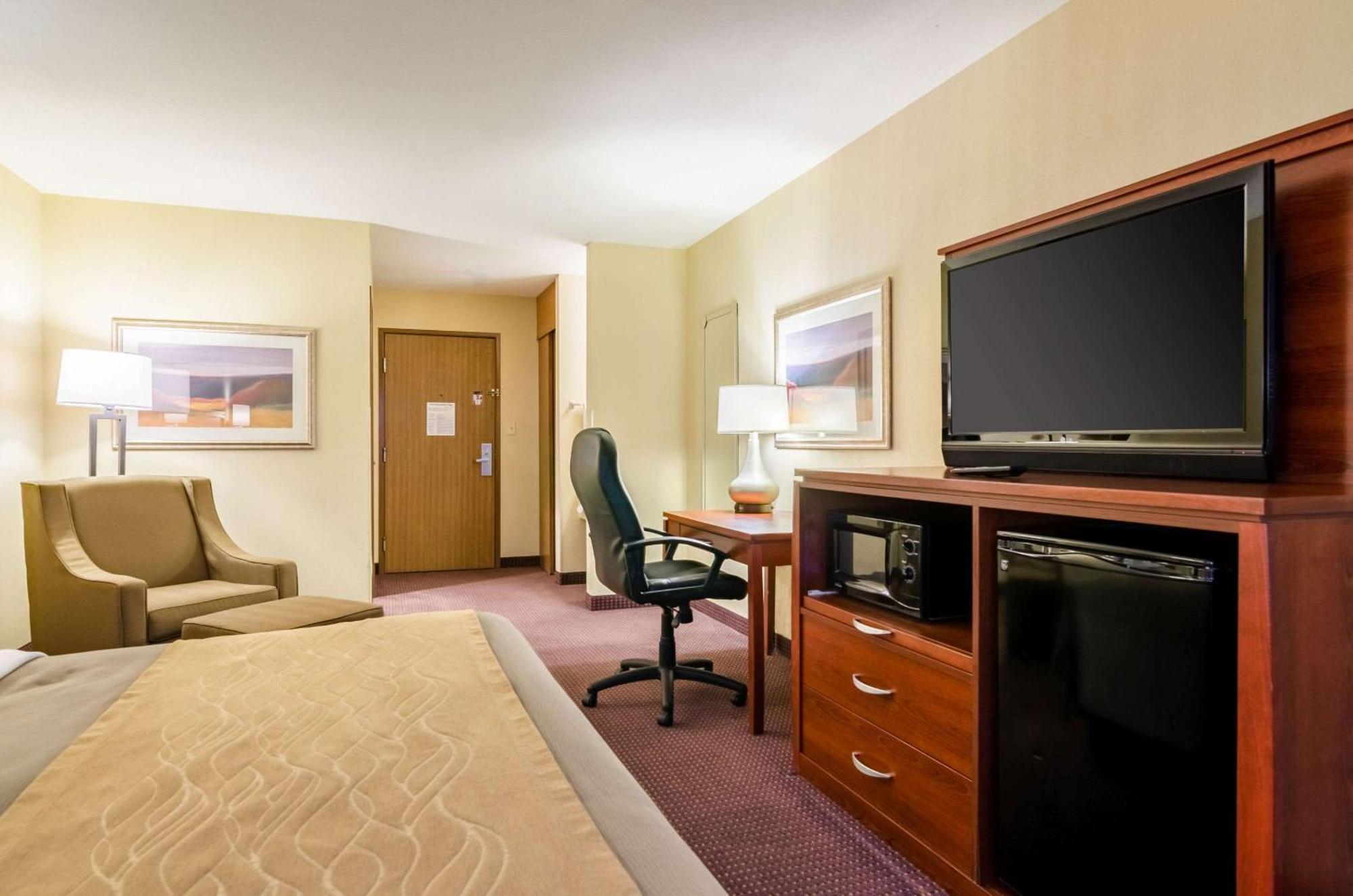 Comfort Inn Colby Extérieur photo