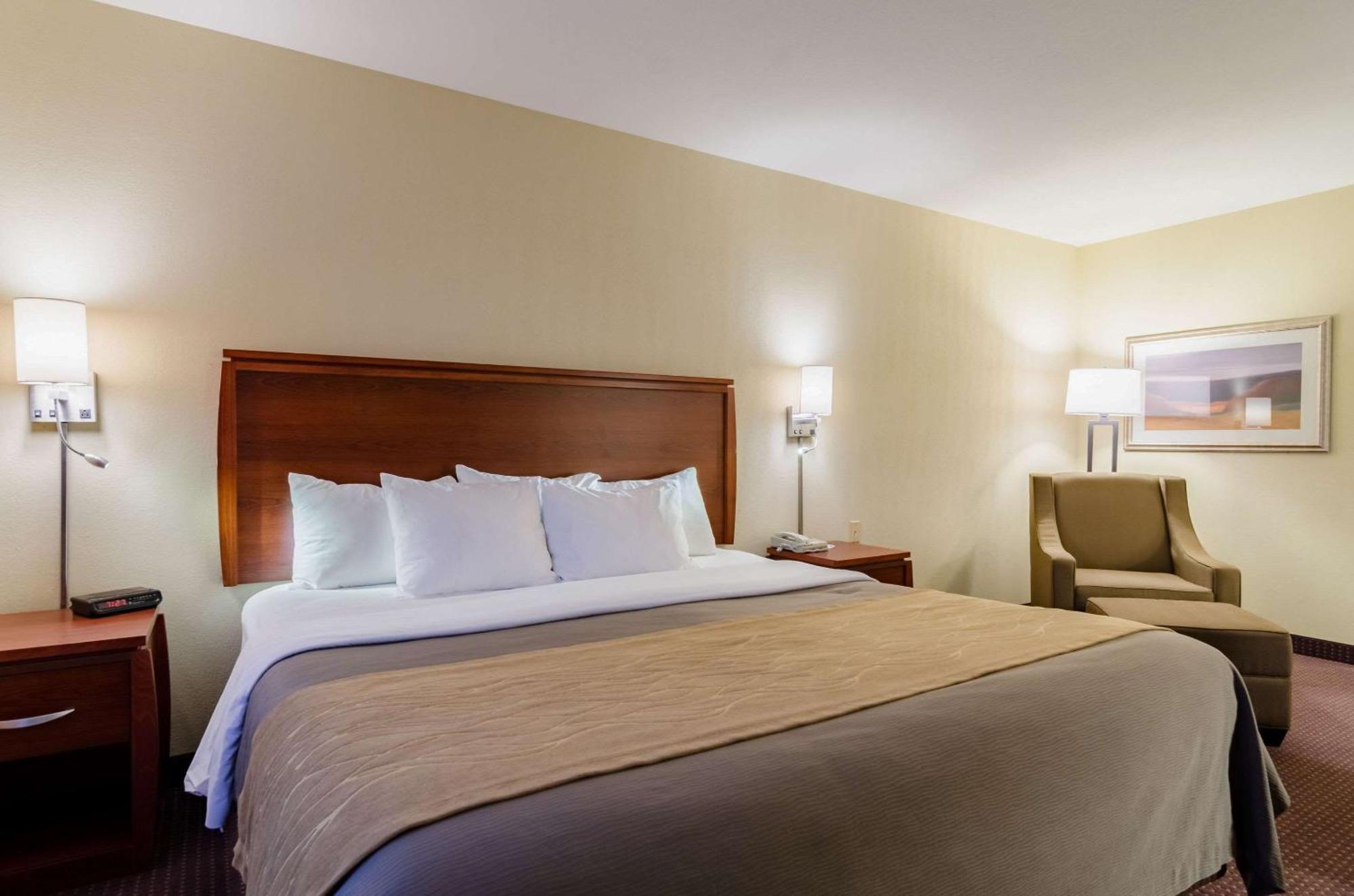 Comfort Inn Colby Extérieur photo