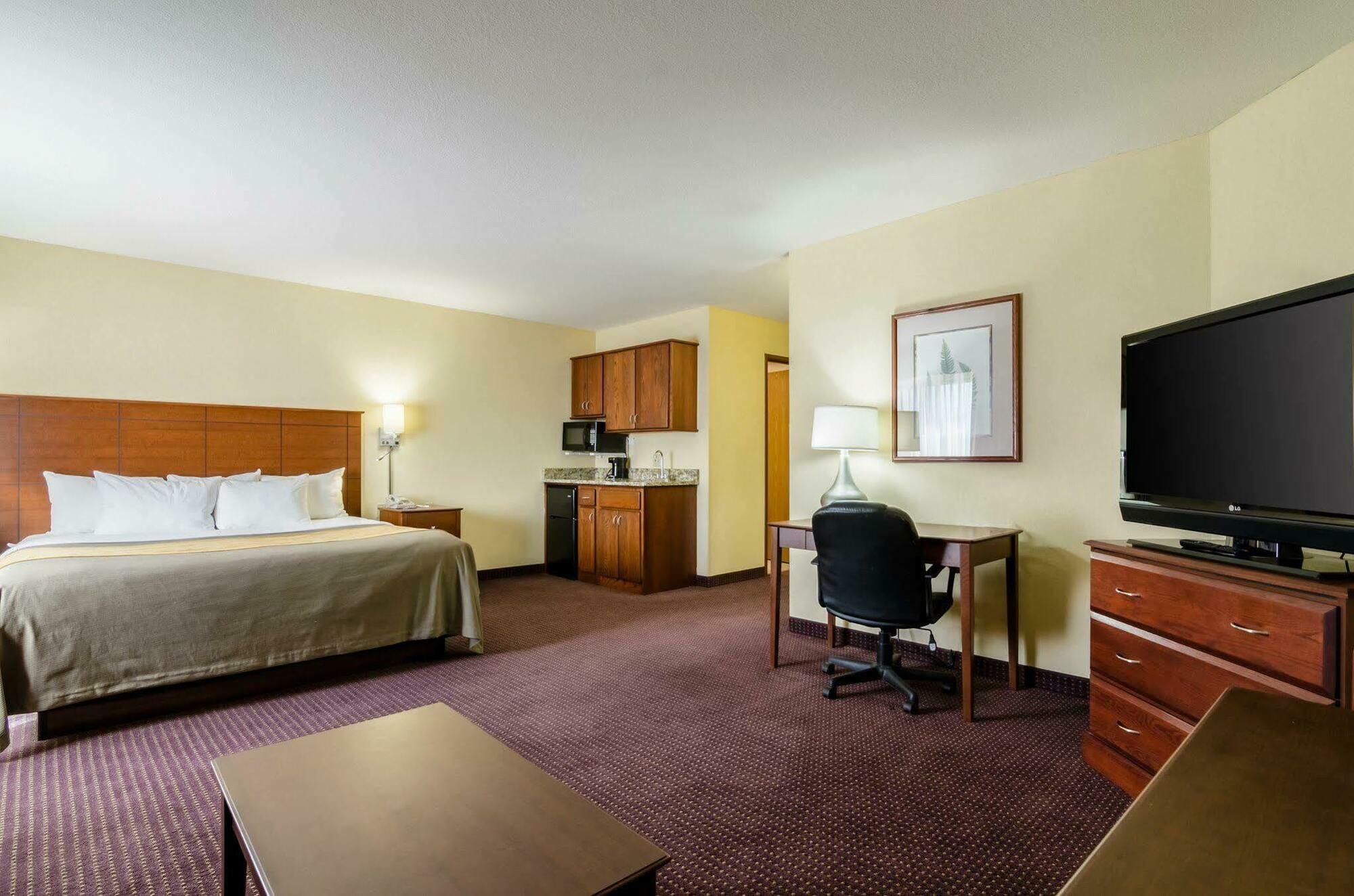 Comfort Inn Colby Extérieur photo
