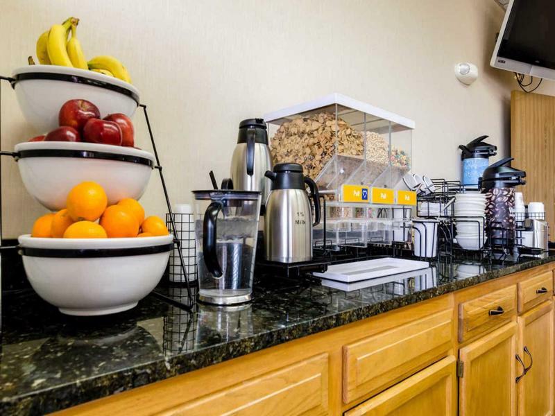 Comfort Inn Colby Extérieur photo